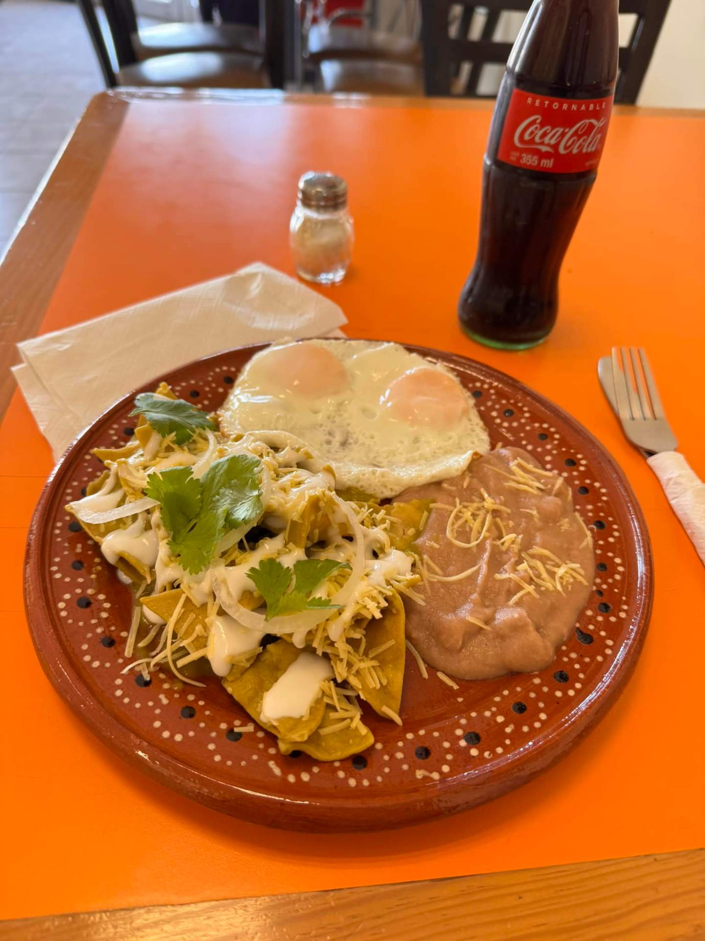 Comida completa con gorditas