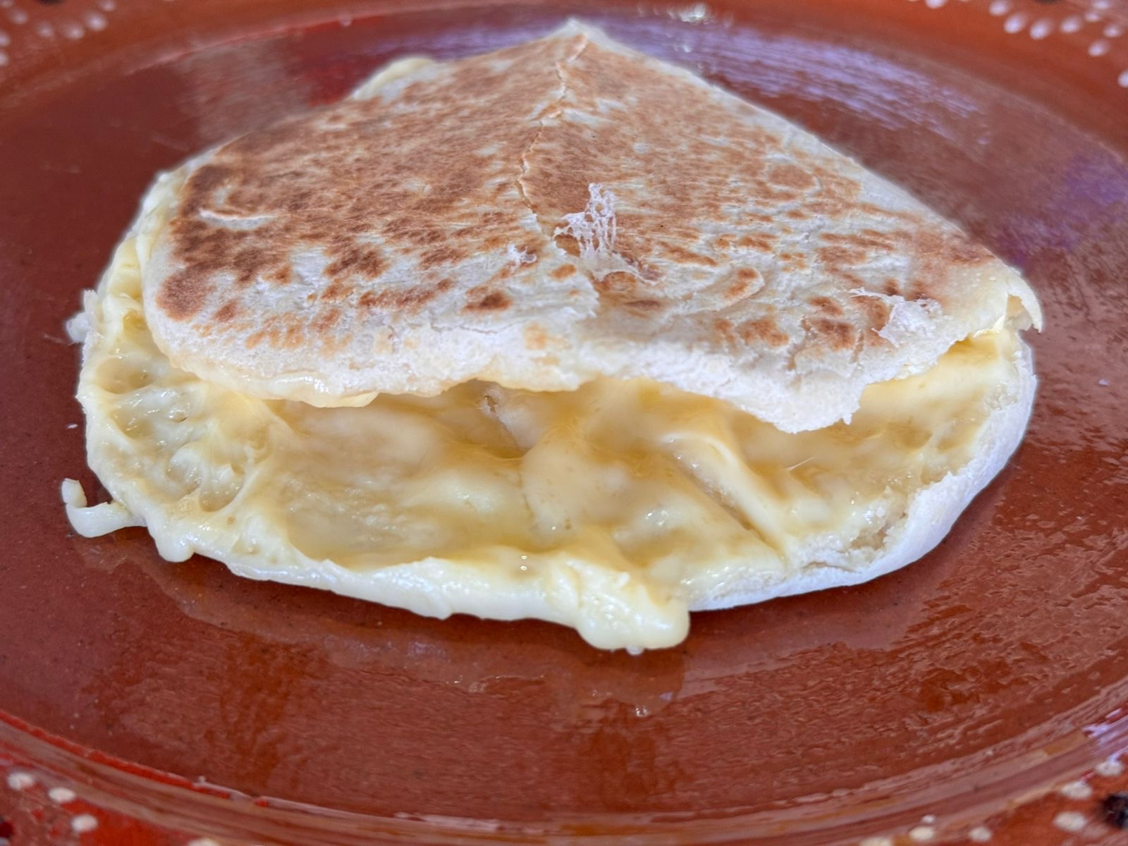 Gordita de queso derretido